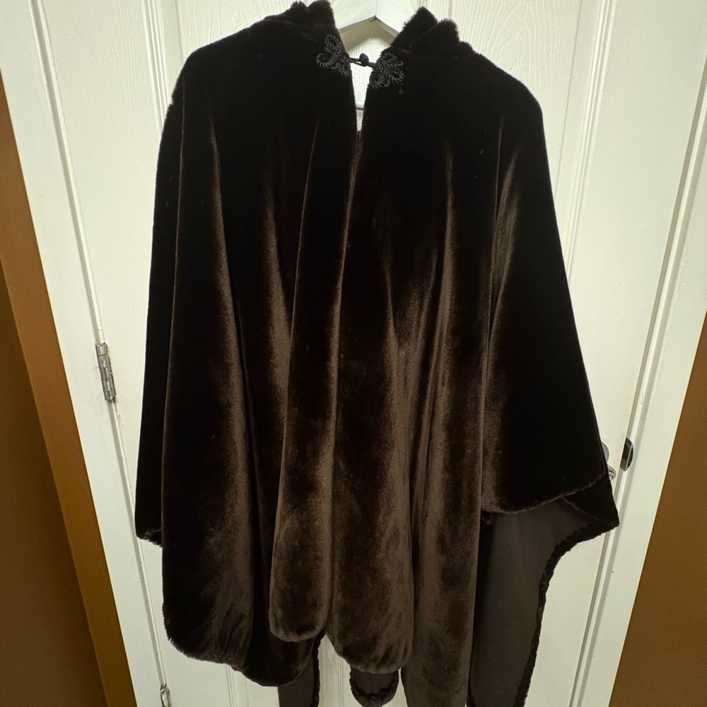 Luxurious Brown Cape